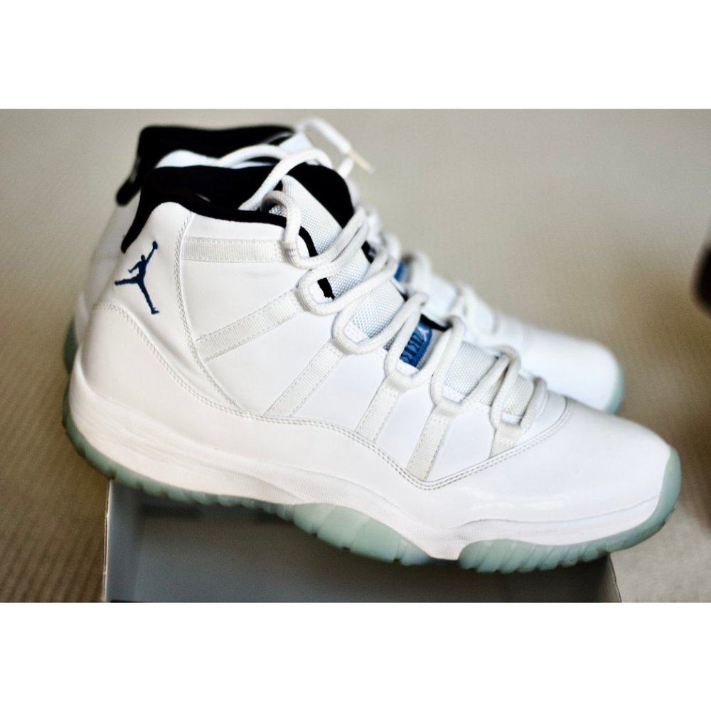Jordan Retro 11 "Legend Blue" |  Size 12
